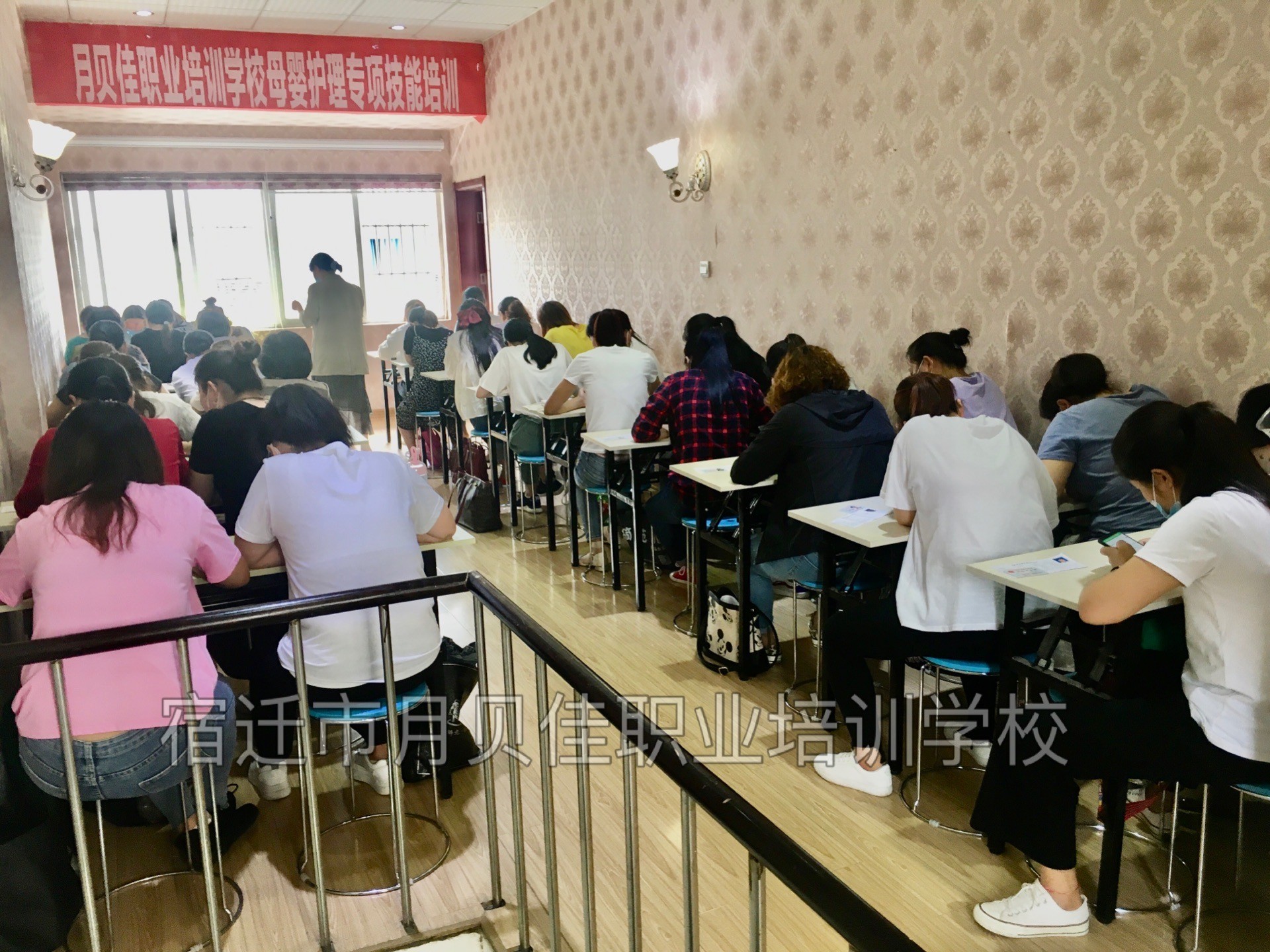 图片关键词